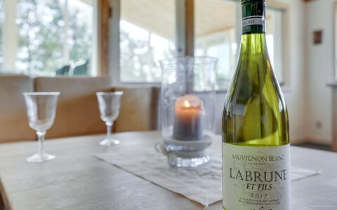 Jeldrik - 100M from the Sea: Flaske, Glas Flaske, Vinflaske, Vin, Plantation