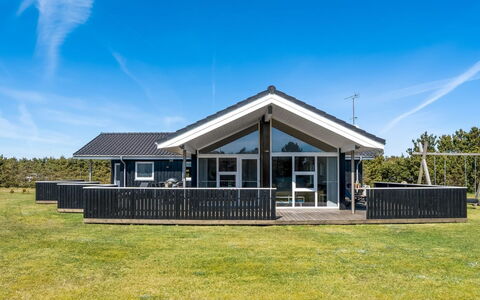 Lirim - 50M from the Sea: Tækning, Sommerhus, Hus, Tag, Hjem, Stuehus, Hytte, Estate, Landsby