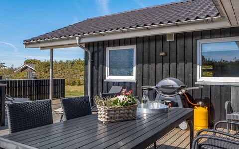 Lirim - 50M from the Sea: Tækning, Sommerhus, Hus, Tag, Hjem, Stuehus, Hytte, Estate, Landsby
