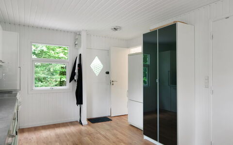 Hilde - 1.7Km from the Sea: Svømmepøl, Udendørs Møbler, Møbel, Udvej, Flise, Eco Hotel, Skygge, Stol, Fritid, Estate