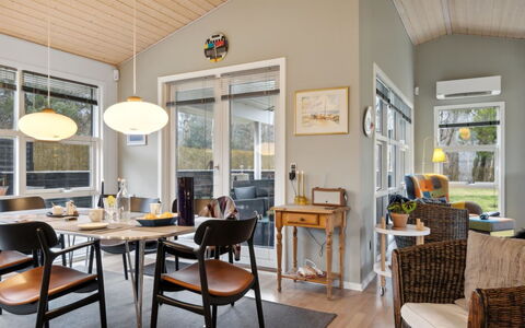 Fritse - 1.9Km from the Sea: Tækning, Sommerhus, Hus, Tag, Hjem, Stuehus, Hytte, Estate, Landsby