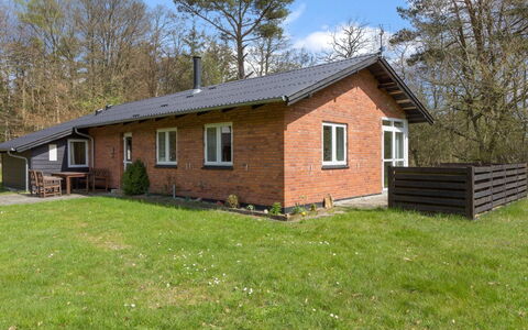 Eina - 250M from the Sea: Tækning, Sommerhus, Hus, Tag, Hjem, Stuehus, Hytte, Estate, Landsby