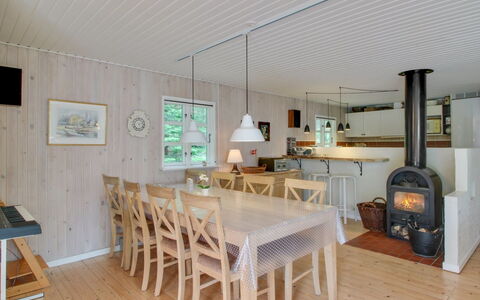 Blazo - 400M from the Sea: Tækning, Sommerhus, Hus, Tag, Hjem, Stuehus, Hytte, Estate, Landsby