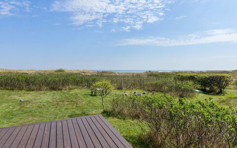 Ingold - 50M from the Sea: Tag, Hus, Land Lot, Hjem, Sommerhus, Estate, Garden Bygninger, Skygge, Bjælkehytte, Landscaping