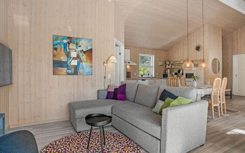 Fredegæst - 700M from the Sea: Træ, Gulvbelægning, Indretning, Etage, Møbel, Loft, Værelse, Stue, Trægulve, Hjem