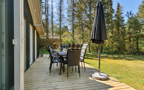 Aud - 300M from the Sea: Svømmepøl, Bjergkæde, Eco Hotel, Udvej, Estate, Dal, Villa, Landscaping, Ferieby, Backyard