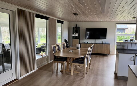 Meline - 350M from the Sea: Fritid, Reklame, Parkere, Banner, Skilt, Sti