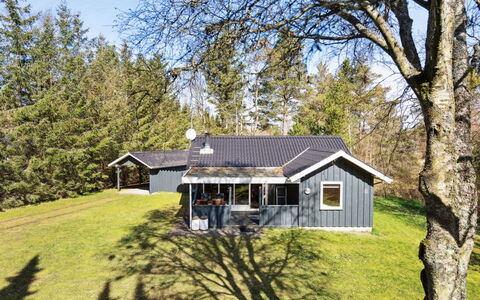 Ketildor - 100M from the Sea: Sommerhus, Skur, Hytte, Stuehus, Prærie, Hytte, Lade, Bjælkehytte, Garden Bygninger