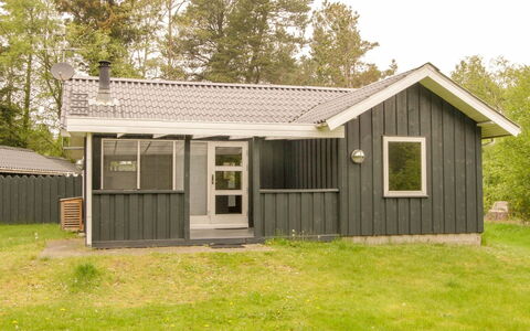 Ketildor - 100M from the Sea: Sommerhus, Skur, Hytte, Stuehus, Prærie, Hytte, Lade, Bjælkehytte, Garden Bygninger