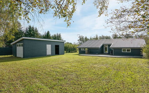 Erhardt - 800M from the Sea: Tækning, Sommerhus, Hus, Tag, Hjem, Stuehus, Hytte, Estate, Landsby