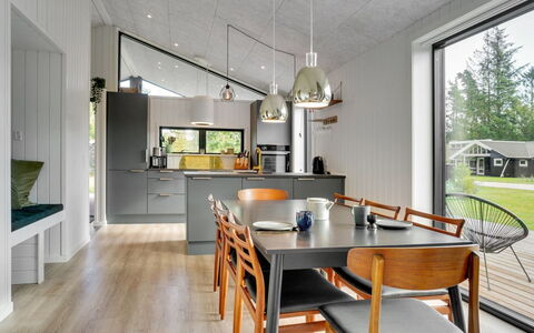 Sinna - from the Sea: Træ, Hjem, Veranda, Dæk, Hårdttræ, Tag, Bejdse, Trægulve, Eco Hotel