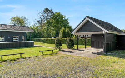 Karstina - 1Km from the Sea