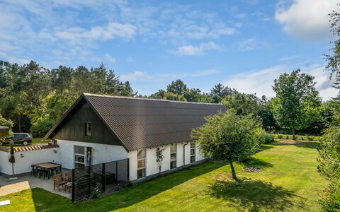 Rebecca - 1.5Km from the Sea: Tag, Hus, Hjem, Sommerhus, Sidespor, Estate, Indkørsel, Garden Bygninger, Gård, Skur