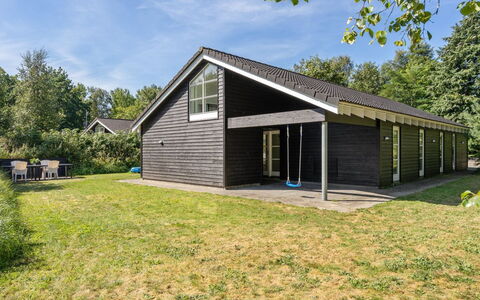 Ralda - 590M from the Sea: Arkitektur, Tag, Hjem, Kompositmateriale, Dagslys, Sidespor, Indkørsel