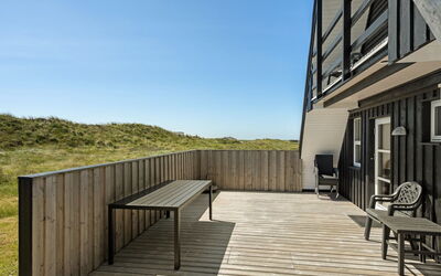 Viona - 350M from the Sea