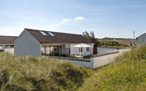 Marjon - 400M from the Sea: Tag, Hjem, Dør, Sommerhus, Skygge, Sidespor, Gård, Estate, Backyard