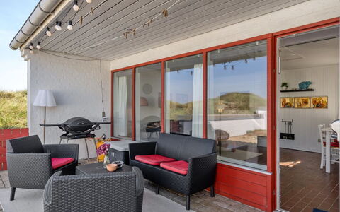 Marjon - 400M from the Sea: Tag, Hjem, Dør, Sommerhus, Skygge, Sidespor, Gård, Estate, Backyard