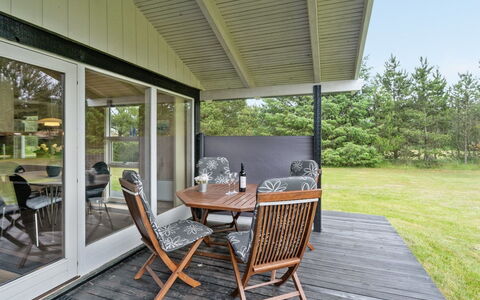 Svantepolk - 1.1Km from the Sea: Hus, Hjem, Tag, Sommerhus, Estate, Landscaping, Garden Bygninger, Sidespor, Stuehus