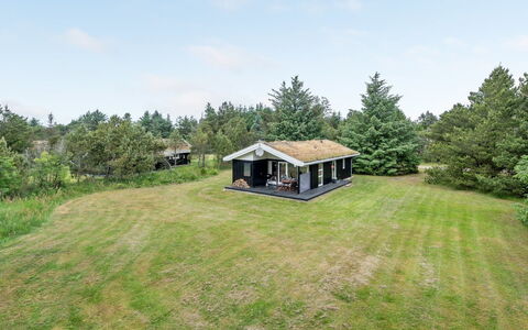 Svantepolk - 1.1Km from the Sea: Hus, Hjem, Tag, Sommerhus, Estate, Landscaping, Garden Bygninger, Sidespor, Stuehus