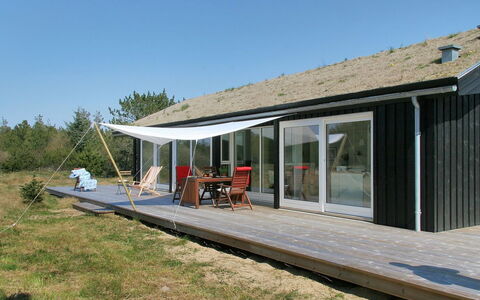 Melinda - 2Km from the Sea: Tag, Skygge, Udendørs Møbler, Udendørs Struktur, Stol, Dæk, Markise, Garden Bygninger