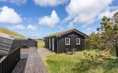 Driss - 500M from the Sea: Loft, Gulvbelægning, Indretning, Etage, Kompositmateriale, Møbel, Udvej, Hotel, Design, Dagslys