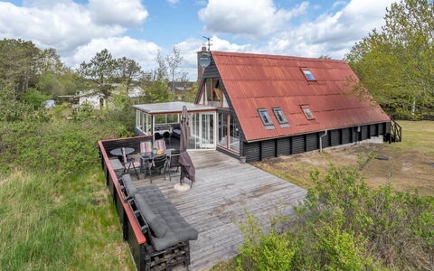 Vladanka - from the Sea: Træ, Hjem, Veranda, Dæk, Hårdttræ, Tag, Bejdse, Trægulve, Eco Hotel