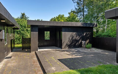 Ludde - 500M to the Fjord: Tag, Hus, Land Lot, Hjem, Sommerhus, Estate, Garden Bygninger, Skygge, Bjælkehytte, Landscaping