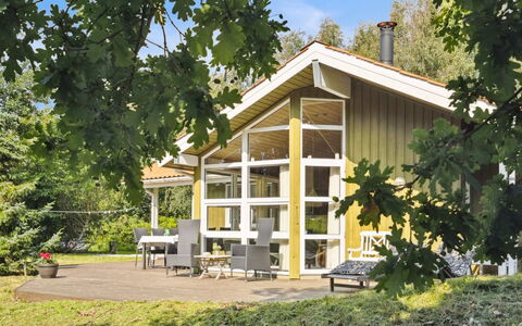 Karitte - 5Km from the Sea: Blå, Busk, Sommerhus, Bunddække, Have, Estate, Skygge, Landscaping, Stuehus, Eco Hotel
