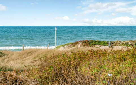 Esma - 150M from the Sea: Himmel, Blå, Vand, Daytime, Grøn, Krop Af Vand, Horisont, Naturligt Miljø, Hav