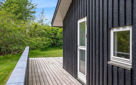 Jarno - 1Km from the Sea: Loft, Gulvbelægning, Indretning, Etage, Kompositmateriale, Møbel, Udvej, Hotel, Design, Dagslys