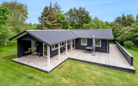 Jarno - 1Km from the Sea: Loft, Gulvbelægning, Indretning, Etage, Kompositmateriale, Møbel, Udvej, Hotel, Design, Dagslys