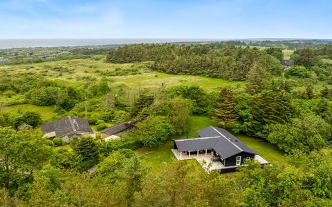 Jarno - 1Km from the Sea: Loft, Gulvbelægning, Indretning, Etage, Kompositmateriale, Møbel, Udvej, Hotel, Design, Dagslys