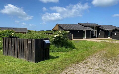 Preben - 500M from the Sea: Træ, Sommerhus, Hårdttræ, Planke, Bejdse, Garden Bygninger, Design, Gård, Bjælkehytte, Backyard