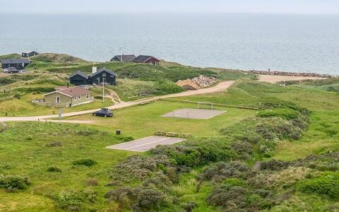 Yma - 200M from the Sea: Hus, Hjem, Sommerhus, Estate, Gård, Stuehus, Sidespor, Garden Bygninger, Veranda