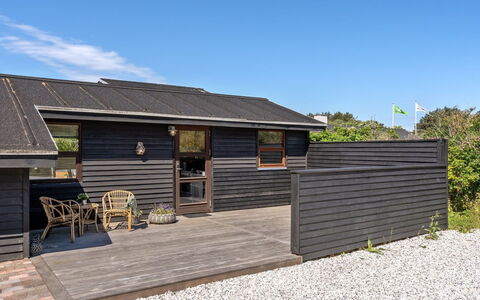 Grubbe - 600M from the Sea: Tag, Hus, Land Lot, Hjem, Sommerhus, Estate, Garden Bygninger, Skygge, Bjælkehytte, Landscaping