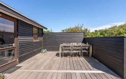 Grubbe - 600M from the Sea: Tag, Hus, Land Lot, Hjem, Sommerhus, Estate, Garden Bygninger, Skygge, Bjælkehytte, Landscaping