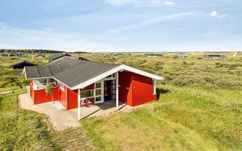 Jolanta - 250M from the Sea: Svømmepøl, Udendørs Møbler, Møbel, Udvej, Flise, Eco Hotel, Skygge, Stol, Fritid, Estate