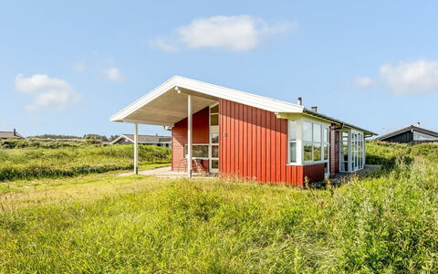 Jolanta - 250M from the Sea: Svømmepøl, Udendørs Møbler, Møbel, Udvej, Flise, Eco Hotel, Skygge, Stol, Fritid, Estate