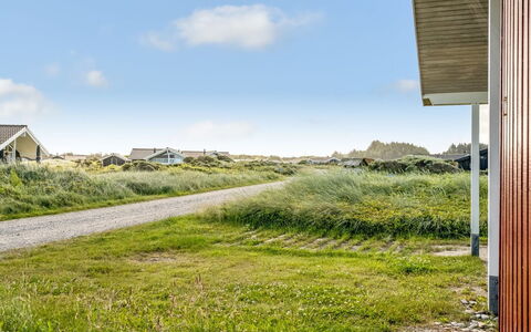 Jolanta - 250M from the Sea: Svømmepøl, Udendørs Møbler, Møbel, Udvej, Flise, Eco Hotel, Skygge, Stol, Fritid, Estate