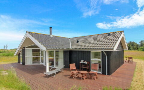 Bengt - 1Km from the Sea: Træ, Møbel, Lejlighed, Værelse, Loft, Bejdse, Stol, Hårdttræ, Klarlak, Tømmer
