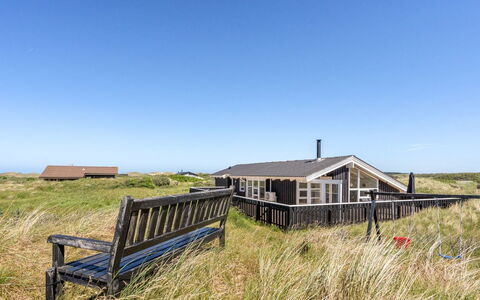 Randulf - 450M from the Sea: Træ, Sommerhus, Tag, Land Lot, Landdistrikt, Hjem, Bjælkehytte, Stuehus, Veranda