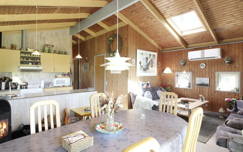 Sonya - 1Km from the Sea: Svømmepøl, Udendørs Møbler, Møbel, Udvej, Flise, Eco Hotel, Skygge, Stol, Fritid, Estate