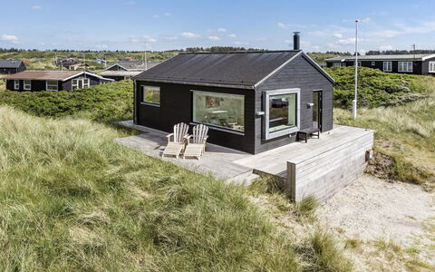 Aaltje - 65M from the Sea: Hus, Hjem, Dør, Tag, Sommerhus, Estate, Have, Skygge, Sidespor, Gård