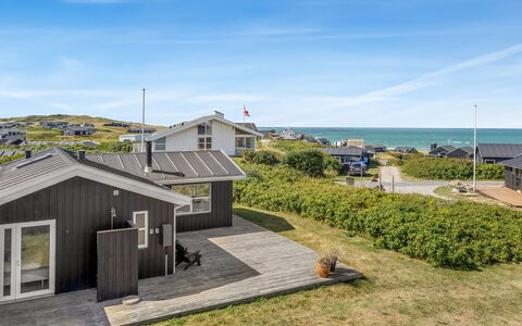Marjanna - 350M from the Sea: Tag, Hus, Hjem, Sommerhus, Sidespor, Estate, Veranda, Garden Bygninger