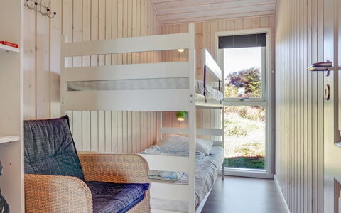 Hubert - 150M from the Sea: Træ, Soveværelse, Etage, Hjem, Bejdse, Hårdttræ, Køjeseng, Seng, Planke, Bed Frame