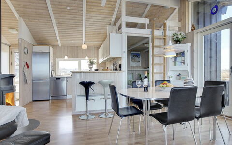 Konsta - 200M from the Sea: Svømmepøl, Udendørs Møbler, Møbel, Udvej, Flise, Eco Hotel, Skygge, Stol, Fritid, Estate