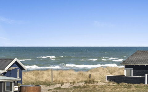 Konsta - 200M from the Sea: Svømmepøl, Udendørs Møbler, Møbel, Udvej, Flise, Eco Hotel, Skygge, Stol, Fritid, Estate