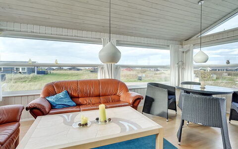 Thorir - 542M from the Sea: Træ, Møbel, Lejlighed, Værelse, Loft, Bejdse, Stol, Hårdttræ, Klarlak, Tømmer