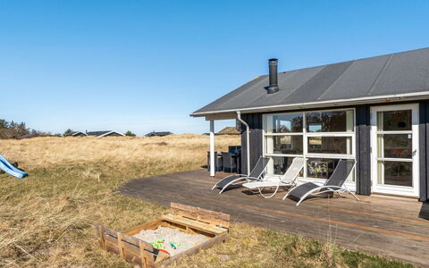 Sirkka - 902M from the Sea: Hus, Hjem, Dør, Tag, Sommerhus, Estate, Have, Skygge, Sidespor, Gård