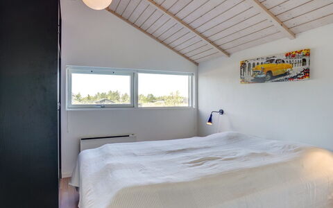 Aria - 1.2Km from the Sea: Loft, Soveværelse, Indretning, Seng, Etage, Sengetøj, Værelse, Sengetøj, Bed Frame, Lysarmatur